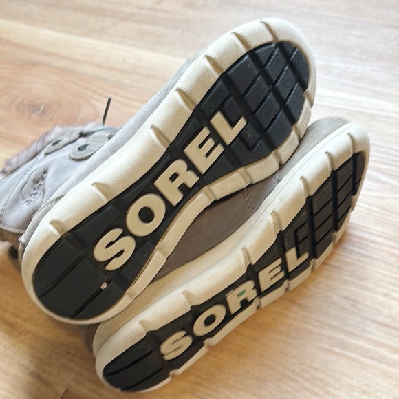 Sorel Suede Insulated Ankle Boots - Picture 6 of 8